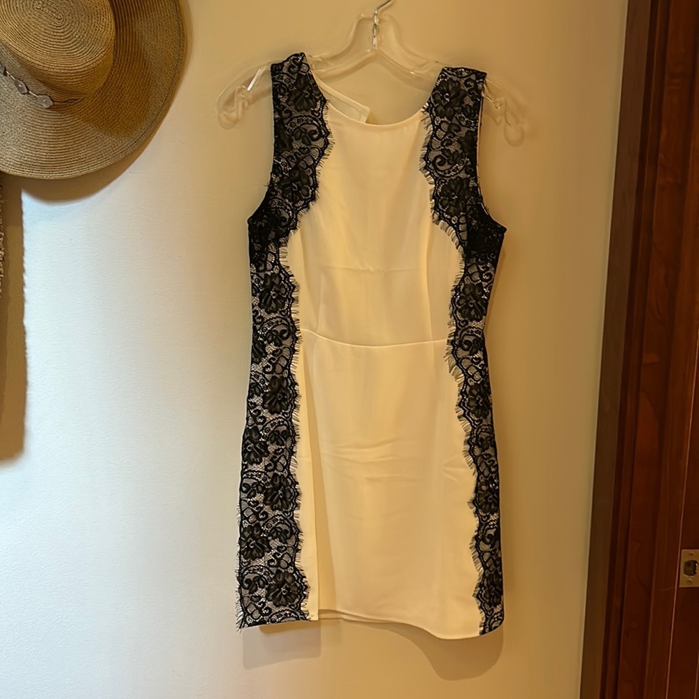 Lace detail holiday dress